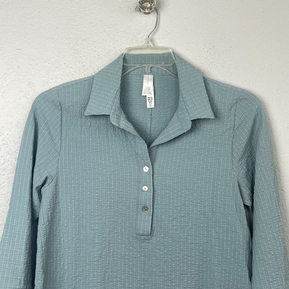 MarlaWynne Running Stitch Henley Popover in Stone Blue - Picture 5 of 8